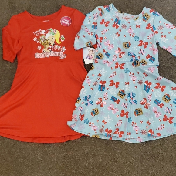 🆕️ 2 Holiday dresses bundle - Picture 1 of 5